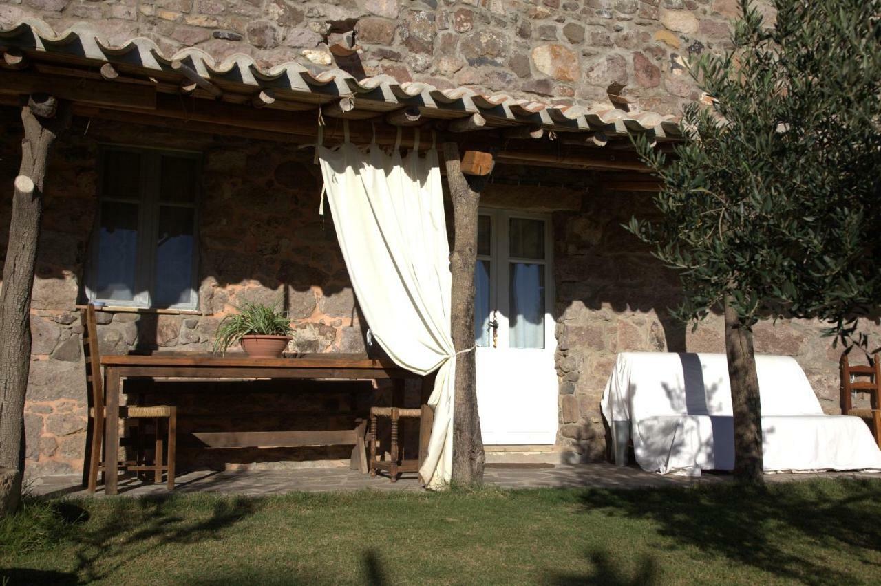 Domus Antiga Appartamenti San Giovanni Suèrgiu Exterior foto