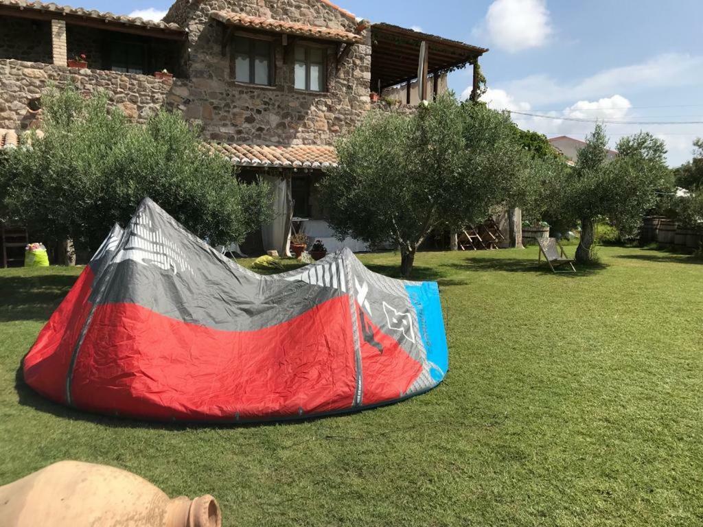 Domus Antiga Appartamenti San Giovanni Suèrgiu Exterior foto
